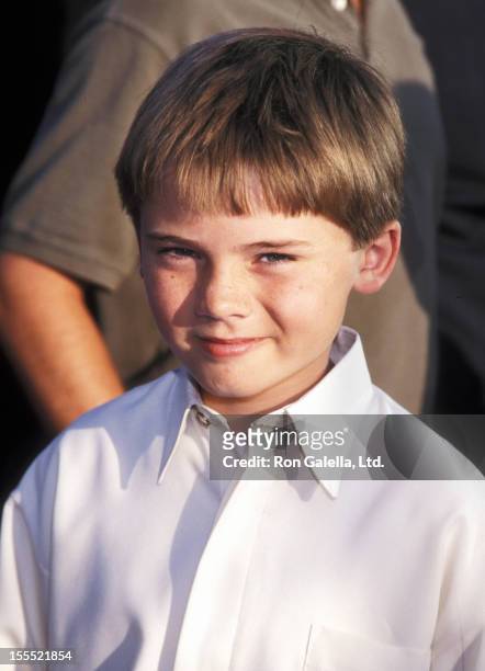 Actor Jake Lloyd attends the Austin Powers: The Spy Who Shagged Me Universal City Premiere on June 8, 1999 at Universal Amphitheatre in Universal...
