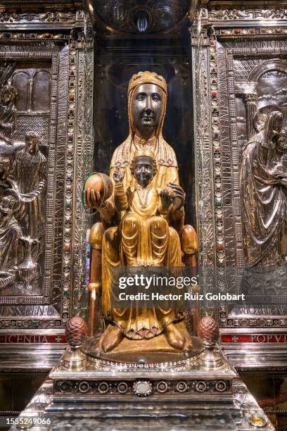 la moreneta - abbey of montserrat stock pictures, royalty-free photos & images