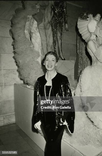 Socialite Susan Gutfreund attends A Decade of Literary Lions Benefit Gala on November 8, 1990 at the New York Public Library in New York City.