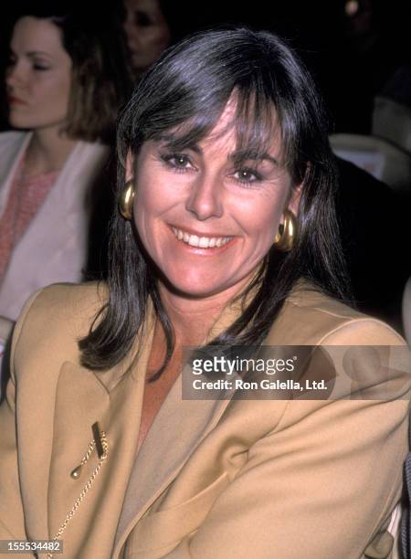 Journalist Kathleen Sullivan attends the Arnold Scaasi Fashion Show on April 10, 1989 at The Plaza Hotel in New York City.