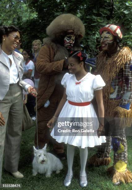 Singer Stephanie Mills attends 21st Annual Hickory Hill Pet Show Benefiting Runaway House on May 19, 1979 at Ethel Kennedy Estate in McLean, Virginia.