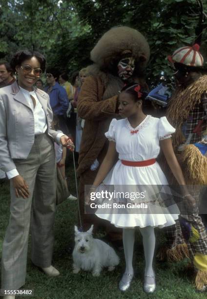 Singer Stephanie Mills attends 21st Annual Hickory Hill Pet Show Benefiting Runaway House on May 19, 1979 at Ethel Kennedy Estate in McLean, Virginia.