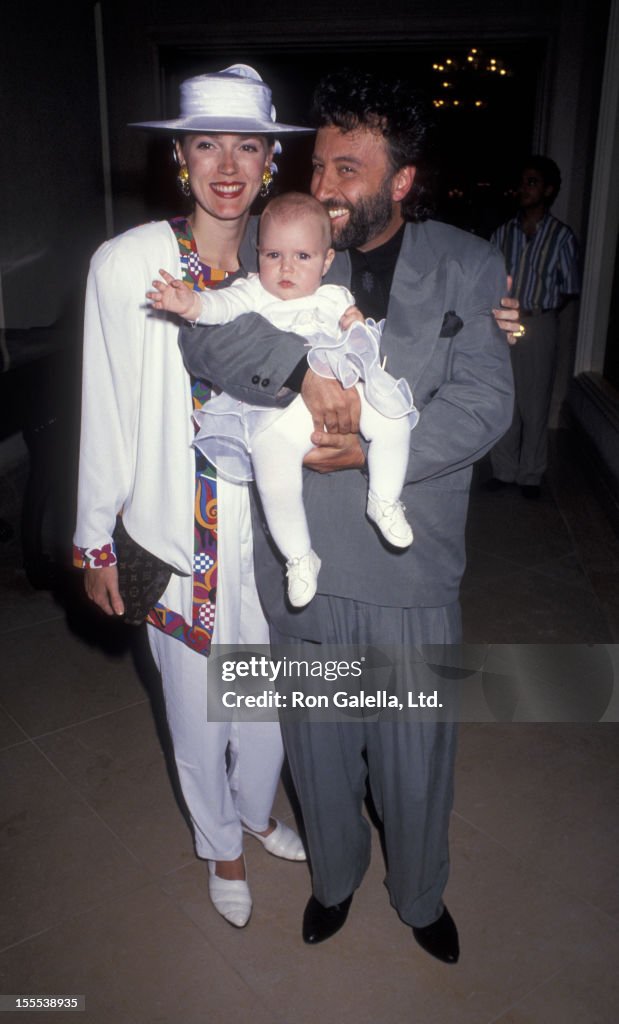 Comedian Yakov Smirnoff, wife Linda Dreeszen and daughter Natasha