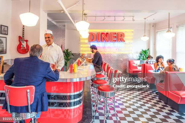 retro style us diner - charming stockfoto's en -beelden