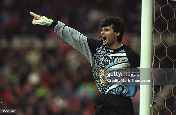Newcastle United goalkeeper Pavel Srnicek directs his team mates during an FA Carling Premiership match against Middlesbrough at the Cellnet...