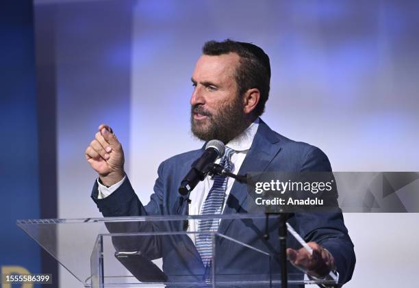 Rabbi Shmuley Boteach introduces Democratic Presidential Candidate Robert F. Kennedy Jr. During the World Values Network's Presidential candidate...