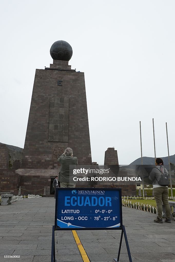ECUADOR-ASTRONOMY-ARCHITECTURE-TRADITION
