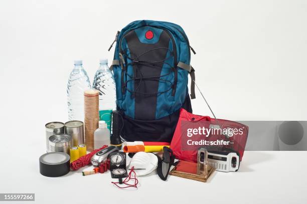 emergency backpack - emergencies and disasters stockfoto's en -beelden