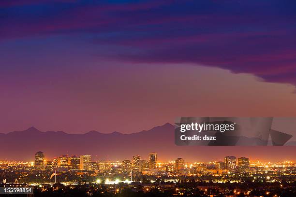 phoenix arizona skyline cityscape panorama night evening sunset - phoenix arizona 個照片及圖片檔