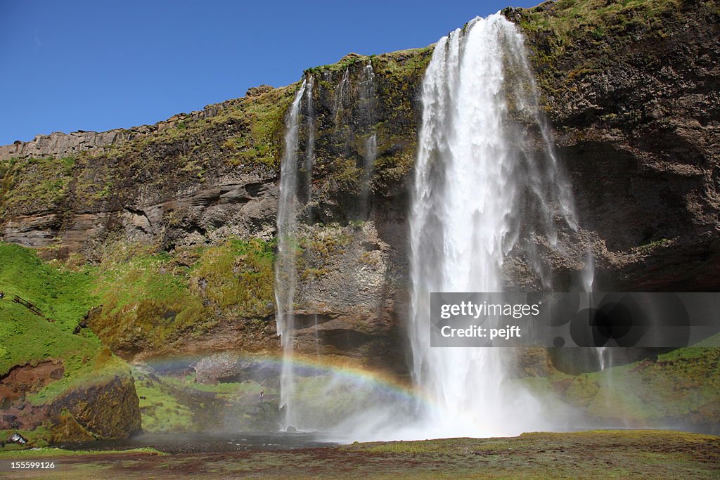 Cascada de Seljalandsfoss con rainbow, Islandia