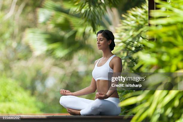 yoga - meditation outdoors bildbanksfoton och bilder