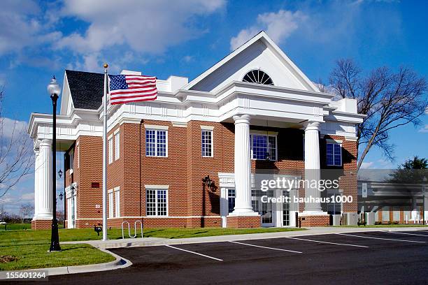 bank--office building - bank building exterior stock pictures, royalty-free photos & images