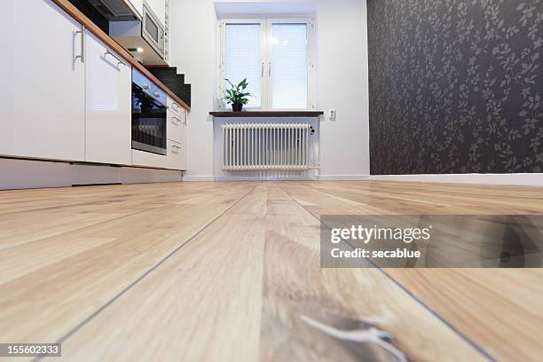 moderne skandinavische küche - flooring stock-fotos und bilder