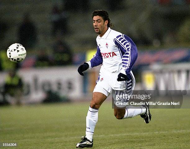 Rui Costa of Fiorentina in action during the Italian Serie A match against Bolonga played in Bologna, Italy. \ Mandatory Credit: Claudio Villa...