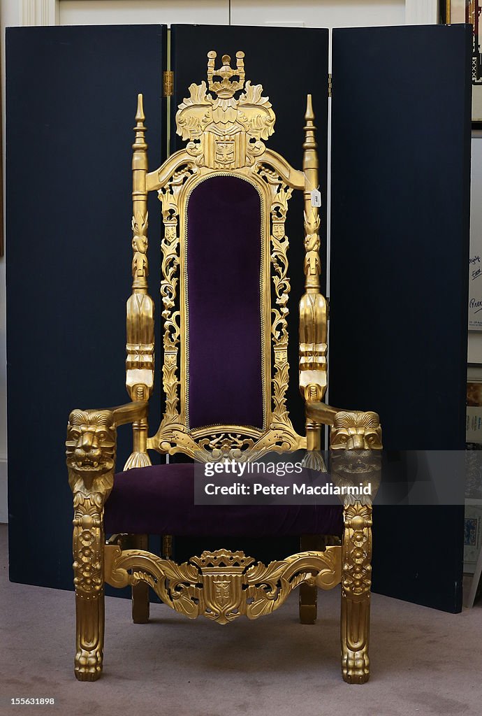 The Golden Throne Bradley Wiggins Sat In After Winning His Olympic Gold Medal Goes Up For Auction