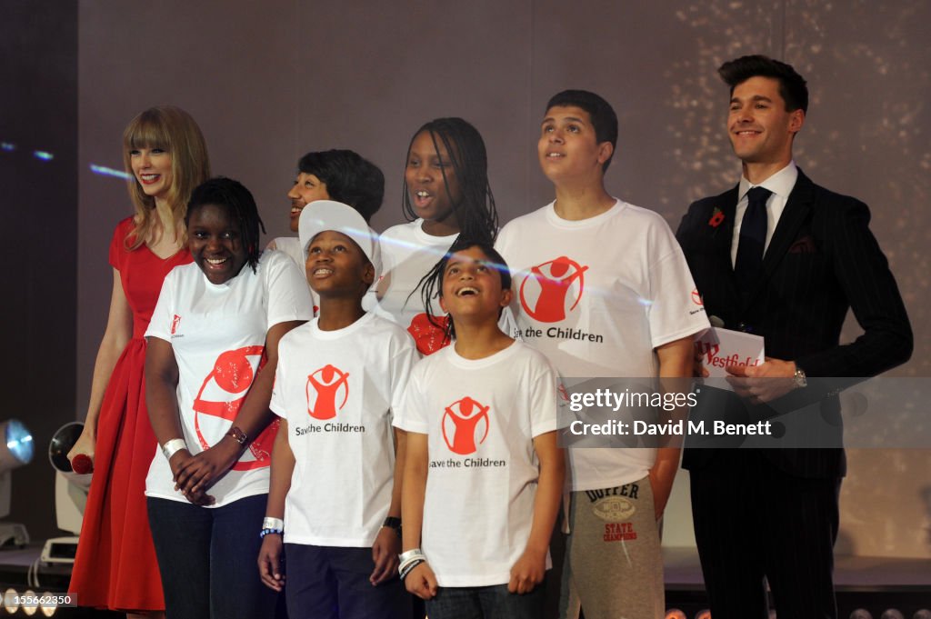 Taylor Swift Switches On Westfield London Christmas Lights