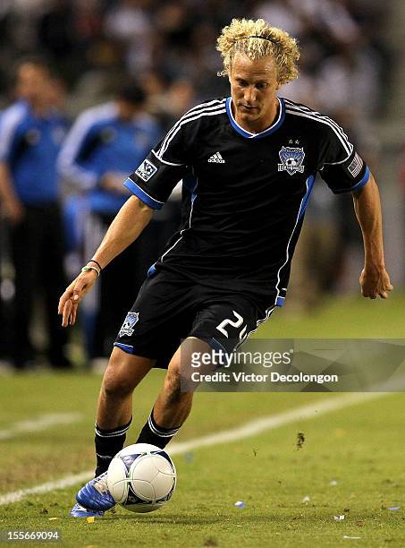 Steven Lenhart of the San Jose Earthquakes plays the ball in-bounds near the side line during the first leg of the MLS Western Conference Semifinal...