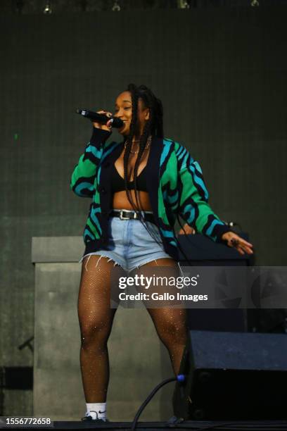 Simmy Sa Singer Pictures and Photos - Getty Images