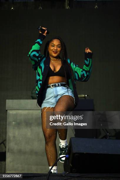 Simmy Sa Singer Pictures and Photos - Getty Images