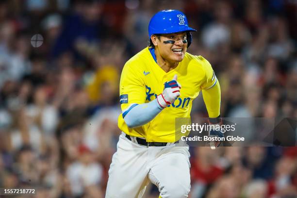 Boston Red Sox SS Yu Chang runs to first base in the seventh inning.  News Photo - Getty Images