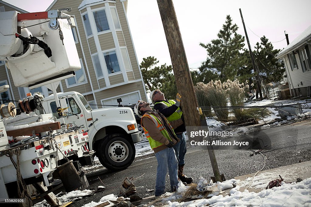 Storm-Damaged Communities On East Coast Hit By Nor'Easter