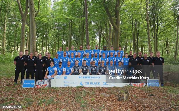 Back row Dennis Dressel, Felix Ruschke, Svante Ingelsson, Lukas Hinterseer, Oliver Huesing, Janik Bachmann, Salomon Patrick Amougou Nkoa, Louis...