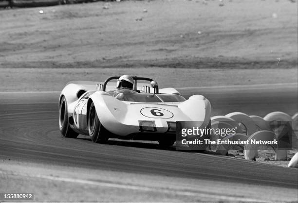 Times Grand Prix - Riverside. Roger Penske driving a Chevrolet powered Chaparral 2A, to a second place finish.