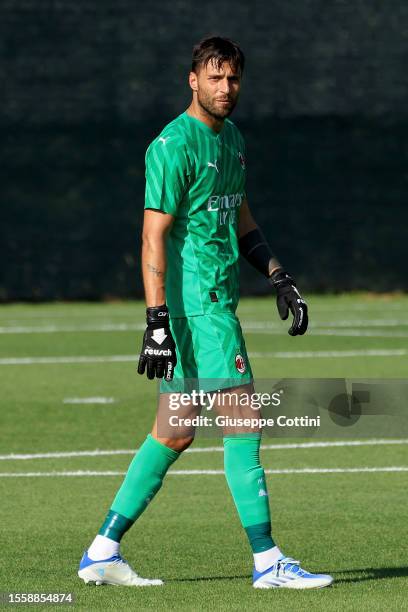 Marco Sportiello of AC Milan looks on during the pre-season friendly match between AC Milan and Lumezzane at Milanello on July 20, 2023 in Cairate,...