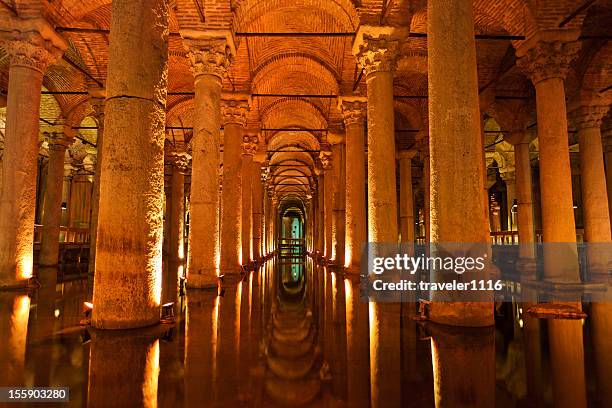 イエレバタンサルヌジュイスタンブール,トルコ - イスタンブル地下宮殿 ストックフォトと画像