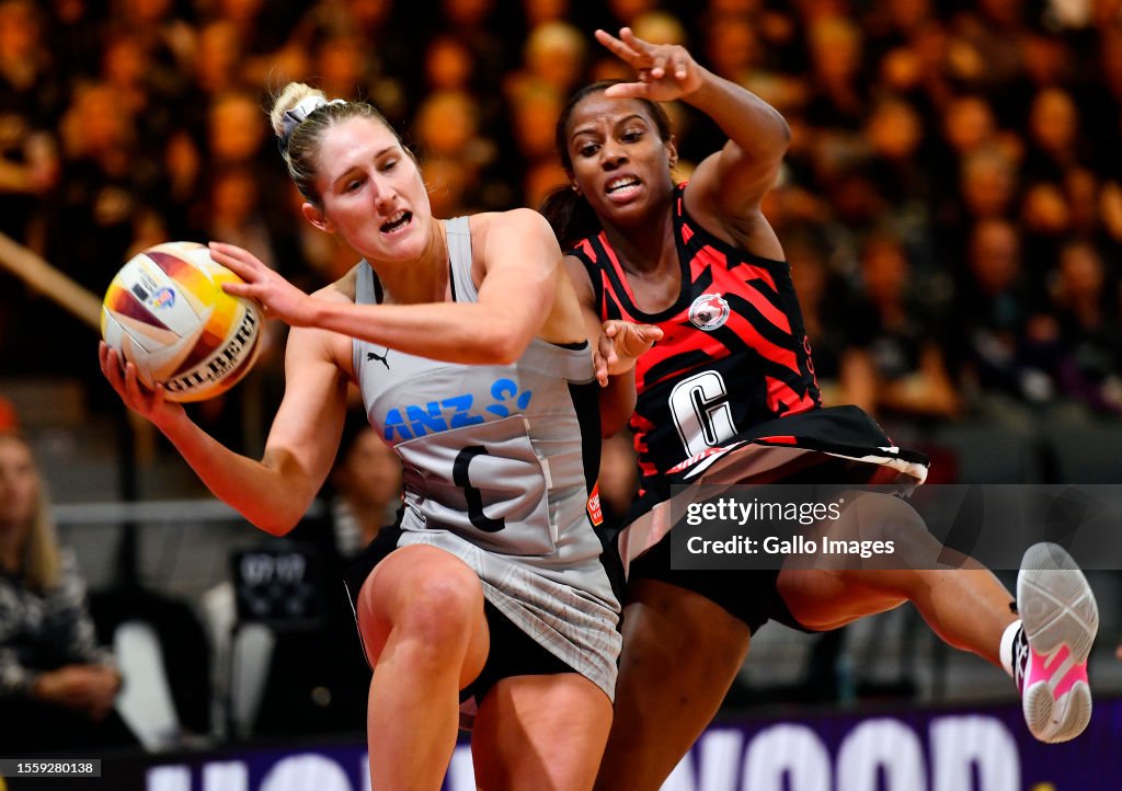 Gordon Rae Netball Maddy Gordon of New Zealand and Alena Brooks of Trinadad and Tobago ...
