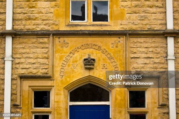 former police station, chipping campden, cotswolds, uk - police station stock pictures, royalty-free photos & images