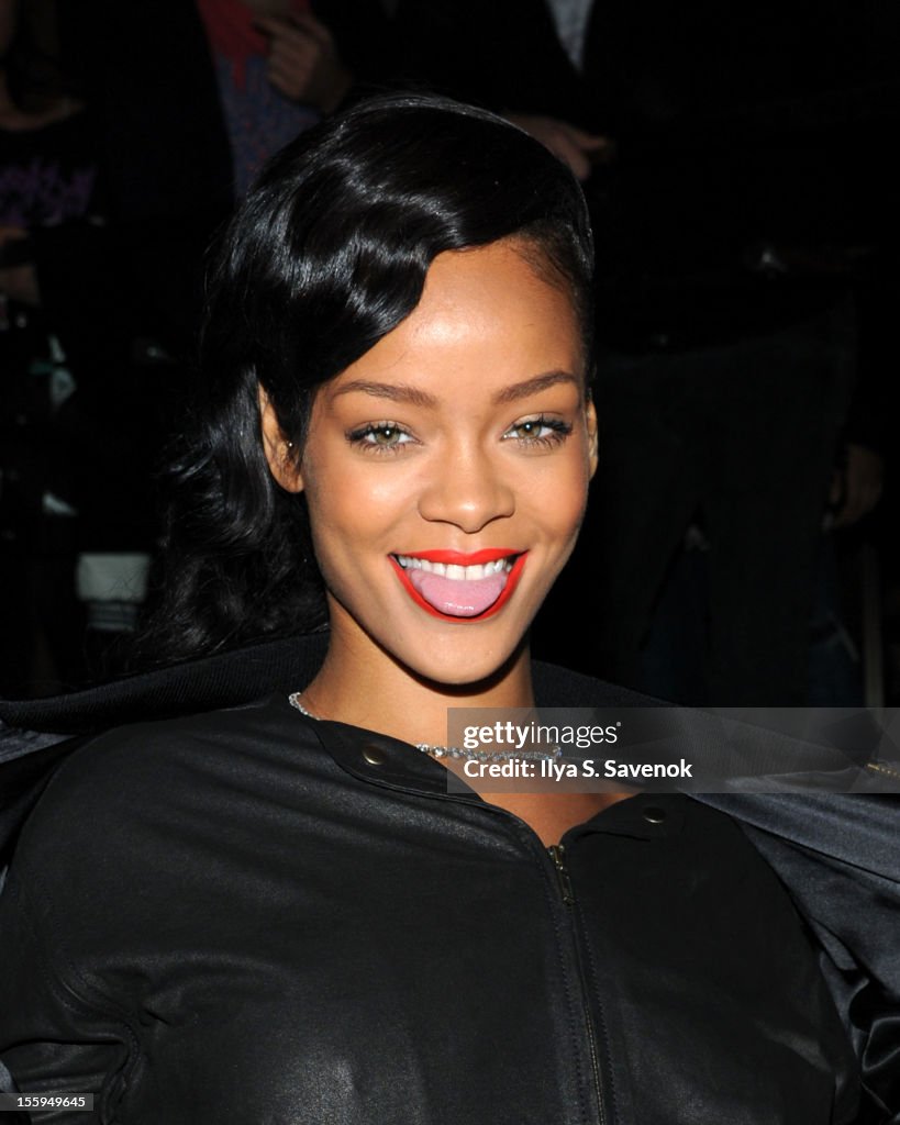 Rihanna's New Album "Unapologetic" Pre-Release Preview