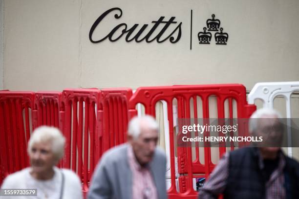 Coutts 209 Coutts Banks Stock Photos, High-Res Pictures, and Images - Getty Images