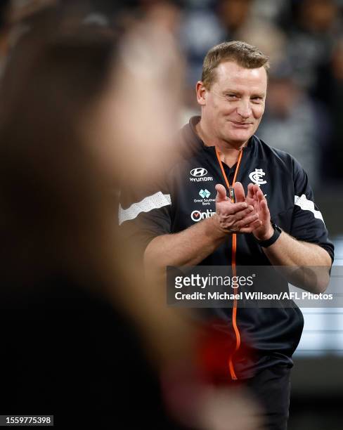 Michael Voss, Senior Coach of the Blues celebrates during the 2023 AFL Round 20 match between the Collingwood Magpies and the Carlton Blues at The...