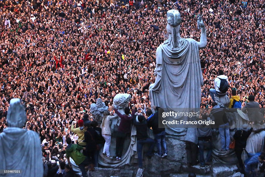 Gangnam Style Flash Mob In Rome