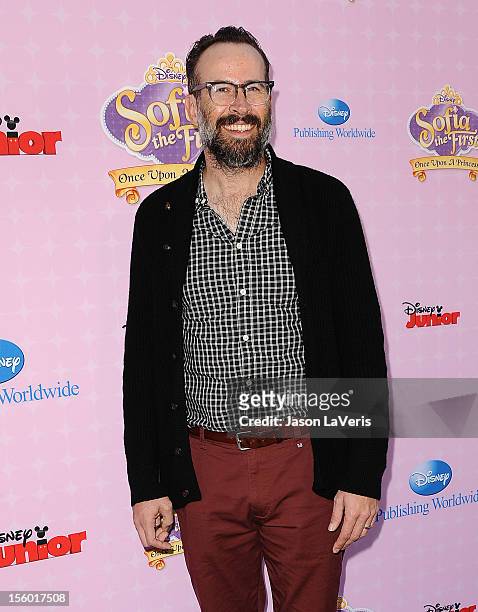 Actor Jason Lee attends the premiere of "Sofia The First: Once Upon a Princess" at Walt Disney Studios on November 10, 2012 in Burbank, California.