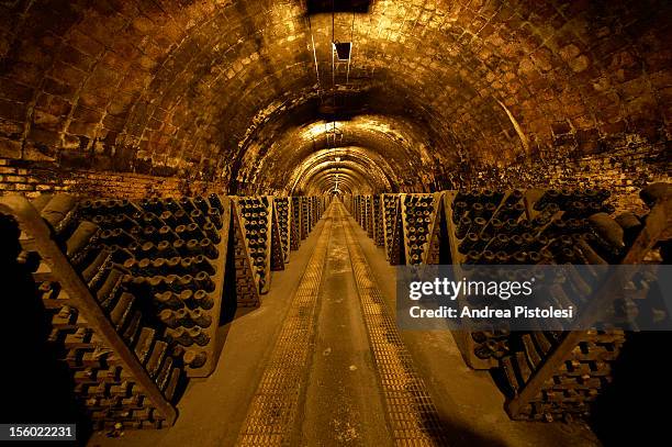 catalonia wine region cellars - wijnkelder stockfoto's en -beelden