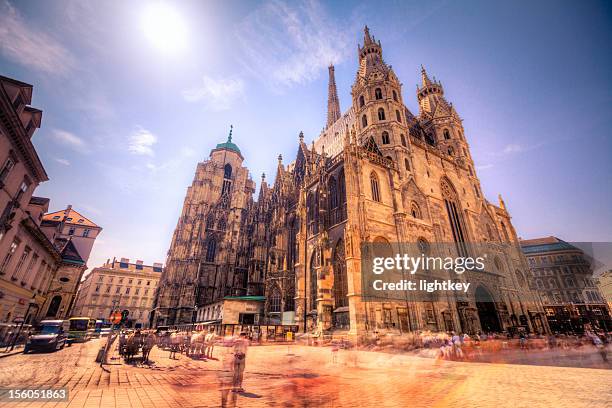 st stephen's cathedral a vienna, austria. - austrian culture foto e immagini stock