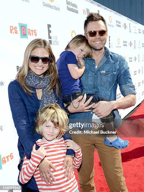 Actor Joel McHale with his wife Sarah Williams, and their sons Eddie and Isaac attend the creative arts fair and family day "Express Yourself",...