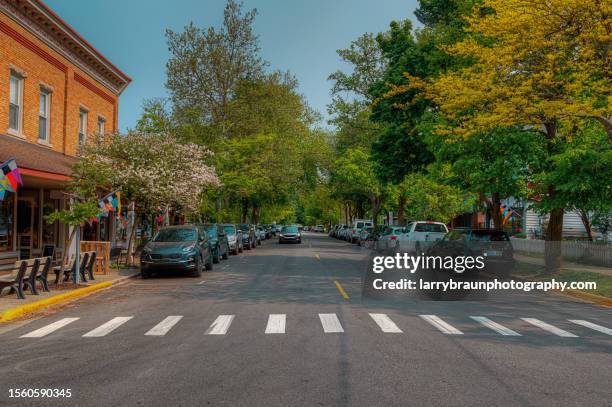 butler street crosswalk - v michigan stock pictures, royalty-free photos & images