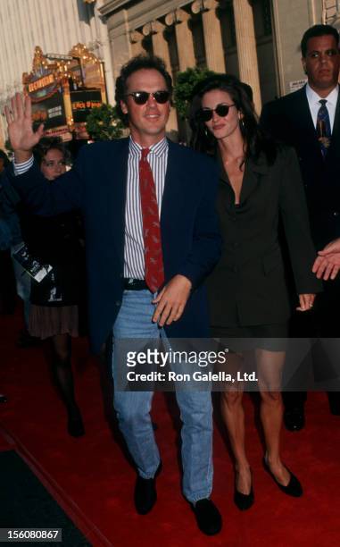 Actor Michael Keaton and actress Courteney Cox attending the premiere of 'Batman Returns' on June 16, 1992 at Mann Chinese Theater in Hollywood,...