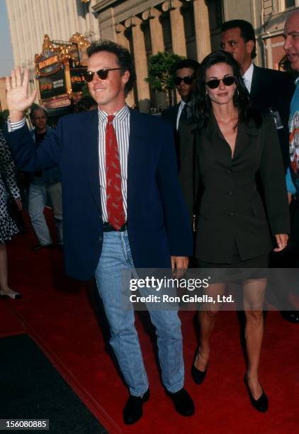 Actor Michael Keaton and actress Courteney Cox attending the premiere of 'Batman Returns' on June 16, 1992 at Mann Chinese Theater in Hollywood,...