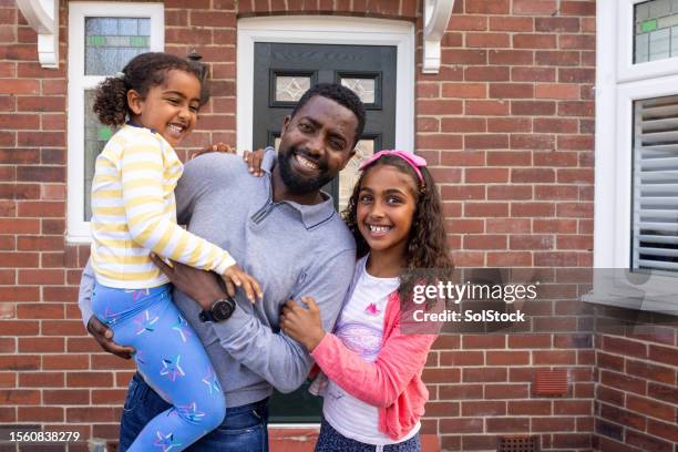 family at home - family front door stock pictures, royalty-free photos & images