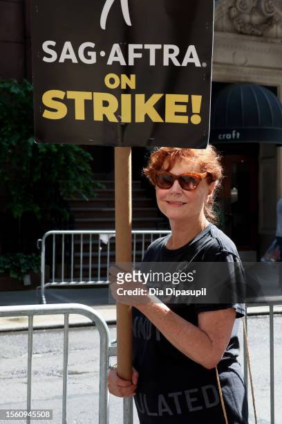Susan Sarandon joins SAG-AFTRA members on the picket line outside of Netflix and Warner Bros on July 21, 2023 in New York City. Members of SAG-AFTRA,...
