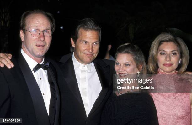 William Hurt, Jeff Bridges and wife Susan Geston, and Merel Poloway