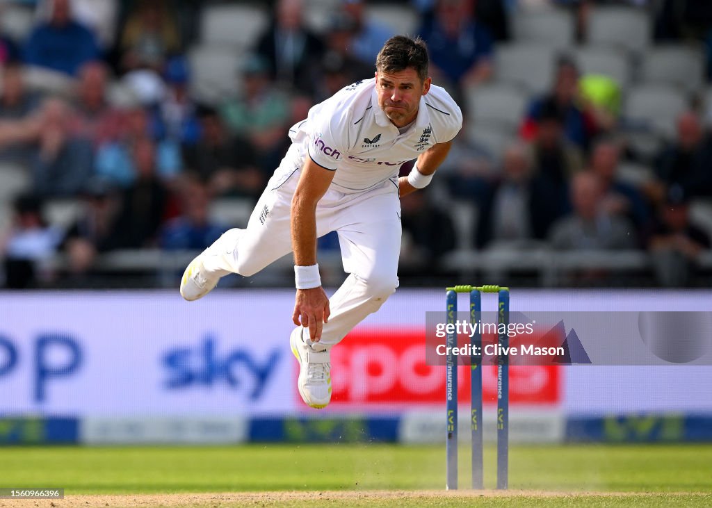 England v Australia - LV= Insurance Ashes 4th Test Match: Day Three