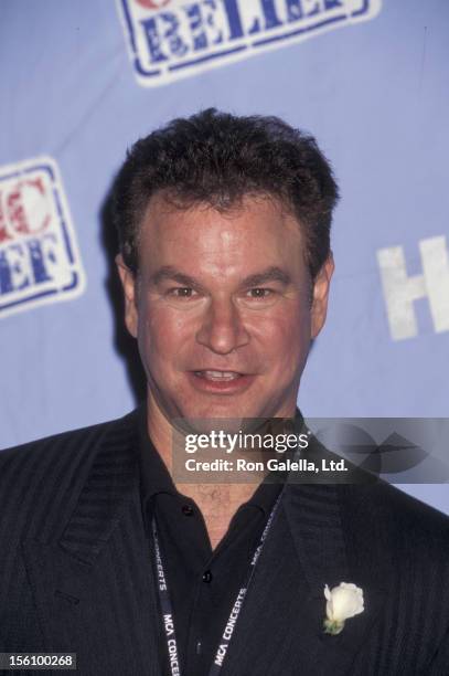 Actor Robert Wuhl attending 'Comic Relief VII' on November 11, 1995 at the Universal Ampitheater in Universal City, California.