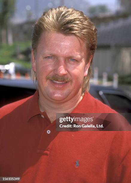 Musician Joe Diffie attends the 33rd Annual Academy of Country Music Awards on April 22, 1998 at Universal Amphitheatre in Universal City, California.