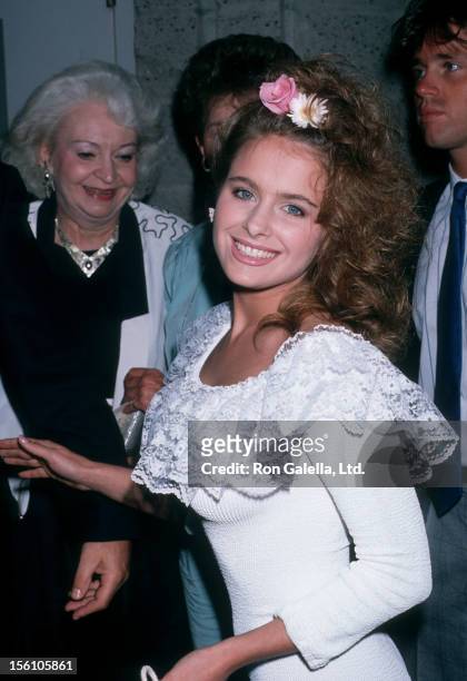 Actress Ami Dolenz attending the premiere of 'Out of Control' on April 11, 1989 at the Academy Theater in Beverly Hills, California.
