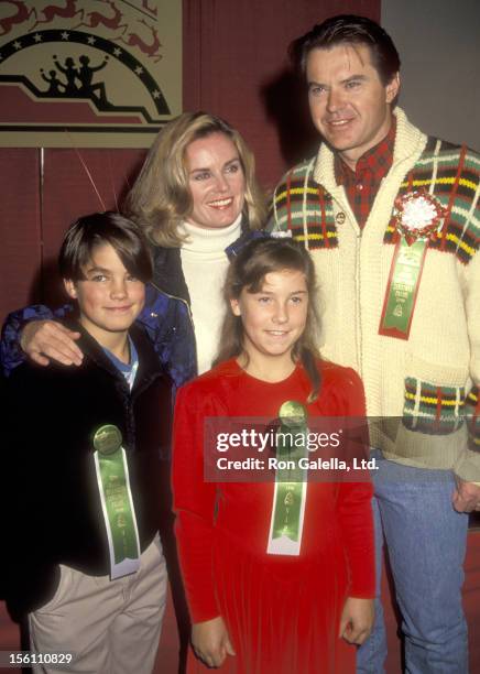 Actor Robert Urich, wife Heather Menzies, son Ryan Urich and daughter Emily Urich attend the 59th Annual Hollywood Christmas Parade on November 25,...